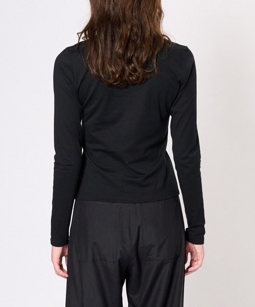 BIOTOP(ビオトープ)の「WOMEN【Hanes for BIOTOP】CLEAR CUT COTTON HENLEY NECK PULLOVER(Tシャツ/カットソー・レディース・ホワイト/ブラウン/ブラック・FREE)」の17枚目の写真