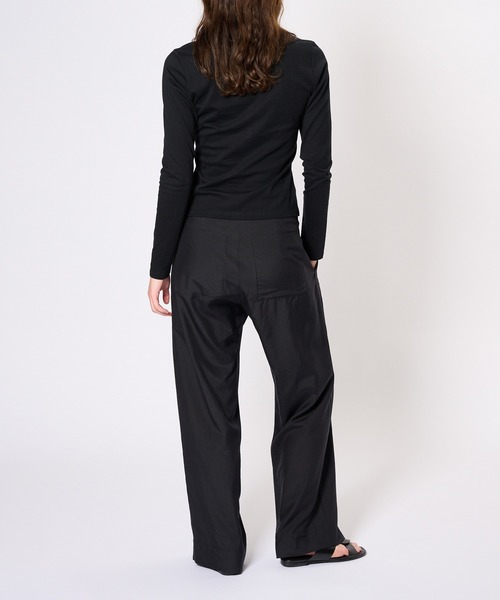 BIOTOP(ビオトープ)の「WOMEN【Hanes for BIOTOP】CLEAR CUT COTTON HENLEY NECK PULLOVER(Tシャツ/カットソー・レディース・ホワイト/ブラウン/ブラック・FREE)」の22枚目の写真
