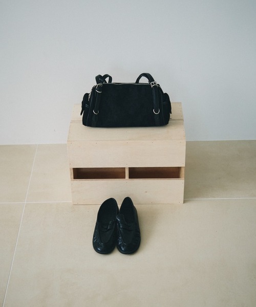 full/fill.(フルフィル)の「fake suede side pocket bag / フェイクスウェードサイドポケットバッグ(ハンドバッグ・レディース・ブラック/グレー・FREE)」の16枚目の写真