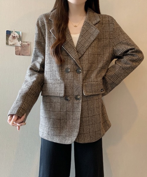LUCPY(ラクピー)の「チェック柄ダブルテーラードジャケット(テーラードジャケット・レディース・ブラウン・X-LARGE/LARGE/MEDIUM/XX-LARGE)」の3枚目の写真