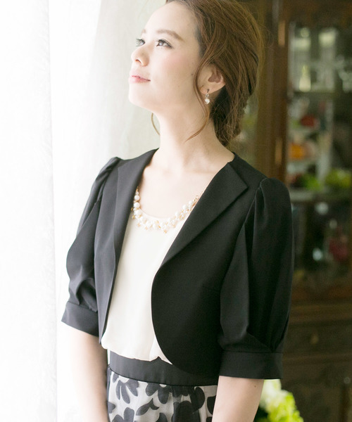 PourVous（プールヴー）の「存在感ある プリーツ パフ ボレロ / 結婚式 フォーマル ドレス羽織りパーティーや 二次会 同窓会対応 長袖 オケージョン （テーラードジャケット・レディース・ベージュ/ブラック・M）」の6枚目の写真