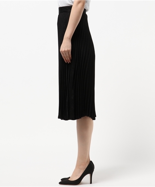 MOUSSY（マウジー）の「SHINY PLEATS SKIRT（スカート・レディース・キャメル/ボルドー/ブラック・2/1）」の11枚目の写真