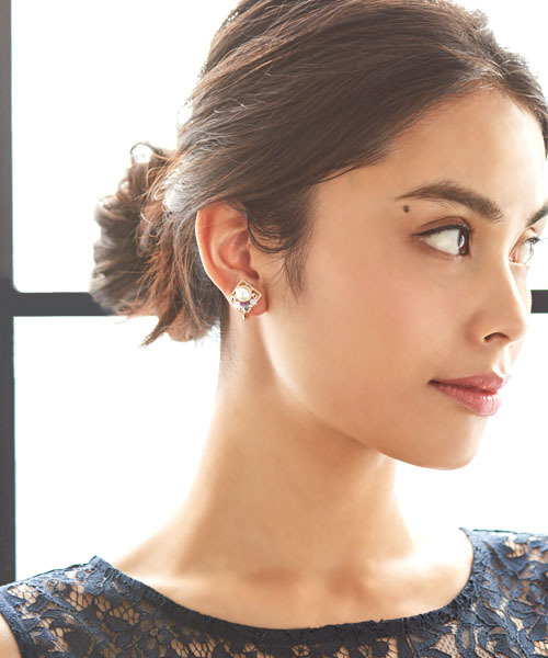 CLAFty by STYLE DELI(クラフティバイスタイルデリ)の「PEARL earring 002 (イヤリング・レディース・アイボリー・FREE)」の4枚目の写真