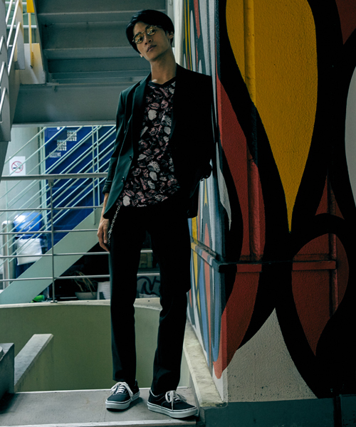 STUDIOUS（ステュディオス）の「STUDIOUS マルチストレッチテーパードスラックス（スラックス・メンズ・グレー/ダークグリーン/ブラック・1/3/2）」の15枚目の写真