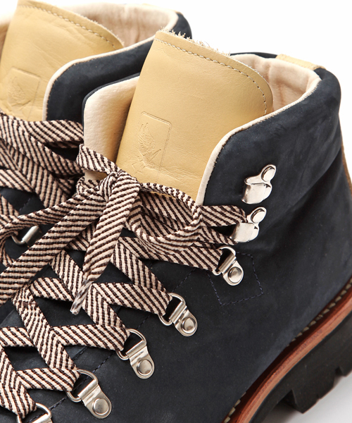 A BATHING APE（アベイシングエイプ）の「MOUNTAIN SOLDIER（ブーツ