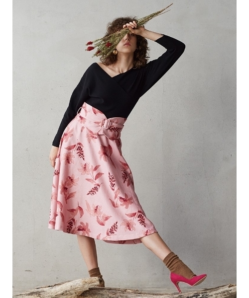 LAGUNAMOON(ラグナムーン)の「リリ-フラワーコルセットベルトフレアースカート(スカート・レディース・ブラック/ピンク・SMALL/MEDIUM)」の13枚目の写真