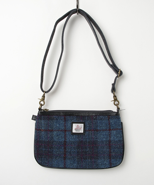 LBC（エルビーシー）の「【Harris Tweed】ハリスツイード 2WAYショルダー             （ショルダーバッグ・レディース・グレー/レッド/ブルー・FREE）」の3枚目の写真