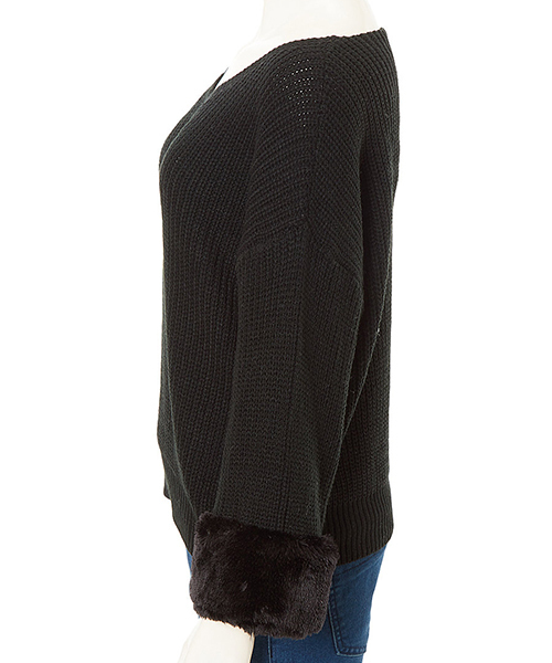 Color（カラー）の「ファースリーブニット（ニット/セーター・レディース・ブラック/オフホワイト/グレー・MEDIUM）」の4枚目の写真