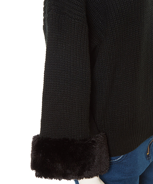 Color（カラー）の「ファースリーブニット（ニット/セーター・レディース・ブラック/オフホワイト/グレー・MEDIUM）」の5枚目の写真