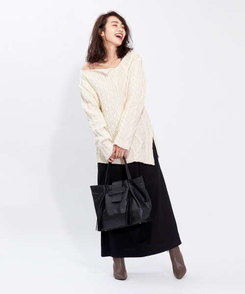 PICHE ABAHOUSE（ピシェ アバハウス）の「ポインテッドショートブーツ（ブーツ・レディース・ブラック/ボルドー/グレイッシュベージュ・40/38/39/35/36/37/34）」の22枚目の写真
