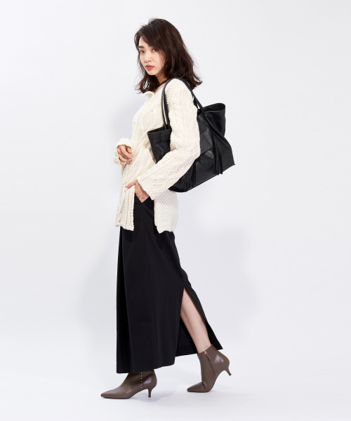 PICHE ABAHOUSE（ピシェ アバハウス）の「ポインテッドショートブーツ（ブーツ・レディース・ブラック/ボルドー/グレイッシュベージュ・40/38/39/35/36/37/34）」の21枚目の写真
