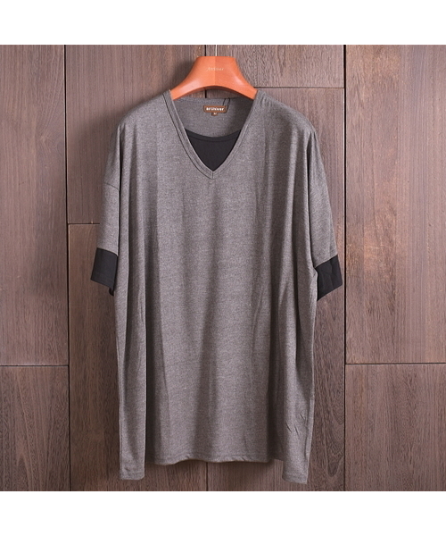 ARCHIVER(アーカイバ)の「【Bl】フェイクVネック半袖カットソー 無地(Tシャツ/カットソー・レディース・チャコールグレー/カーキ/ピンク/マルチ/ブラック・MEDIUM/LARGE)」の11枚目の写真