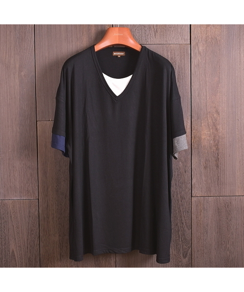 ARCHIVER(アーカイバ)の「【Bl】フェイクVネック半袖カットソー 無地(Tシャツ/カットソー・レディース・チャコールグレー/カーキ/ピンク/マルチ/ブラック・MEDIUM/LARGE)」の15枚目の写真