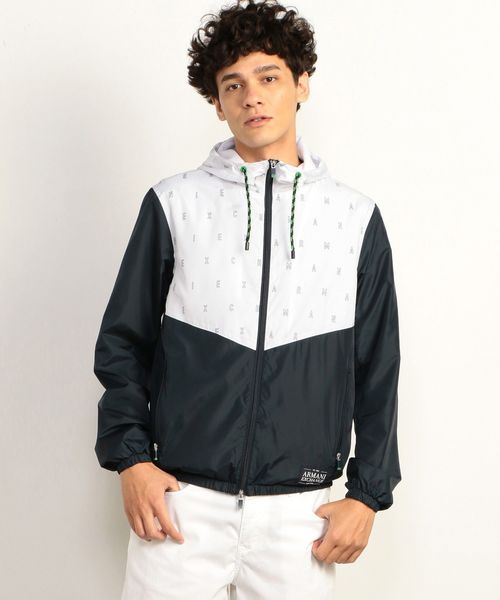 ARMANI EXCHANGE(アルマーニエクスチェンジ)の「【A|Xアルマーニ エクスチェンジ】デザイン切替 ジップアップフーディ(ナイロンジャケット・メンズ・ホワイト×ネイビー・SMALL/MEDIUM/LARGE/X-SMALL/X-LARGE)」の10枚目の写真