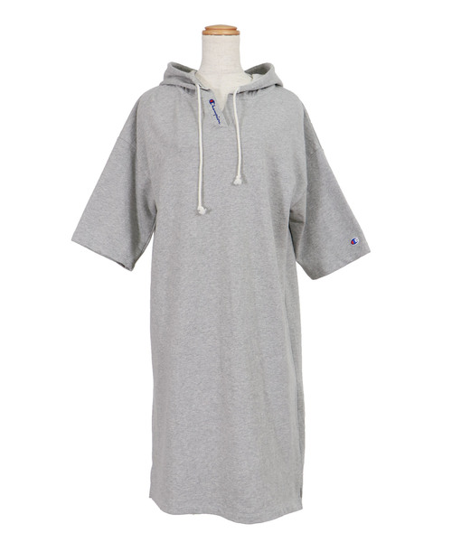 Champion（チャンピオン）の「【Champion】フードスウェットロングワンピース（ワンピース・レディース・ホワイト/ネイビー/グレー・M）」の13枚目の写真