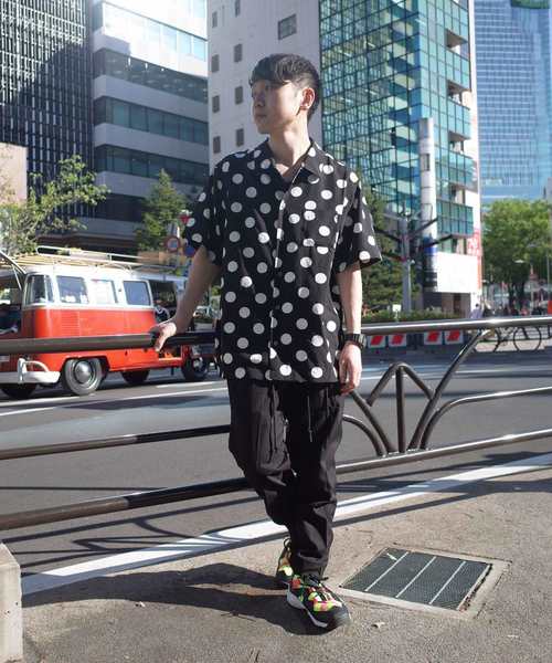 rovtski(ロフトスキー)の「【ビッグシルエット】総柄オーバーサイズシャツ半袖(シャツ/ブラウス・メンズ・ブラック系その他/グレー系その他/ベージュ系その他/ブラック系その他2/ブラック系その他3/テラコッタ・MEDIUM/LARGE)」の9枚目の写真