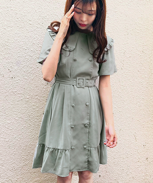 apres jour（アプレジュール）の「フリル襟ダブルボタンワンピース【ZOZOTOWN限定アイテム】（ワンピース・レディース・ダークブラウン/ライトグリーン/ライトベージュ/モカ・フリー）」の16枚目の写真