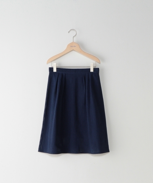 BEAUTY&YOUTH UNITED ARROWS（ビューティーアンドユースユナイテッドアローズ）の「＜steven alan＞MESH VOLUME SKIRT/ｽｶｰﾄ ◆（スカート・レディース・ネイビー/オフホワイト/ブラック/ホワイト・MEDIUM/SMALL）」の4枚目の写真