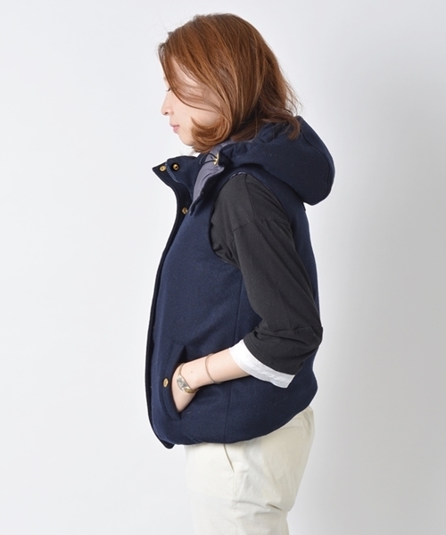 SHIPS for women(シップスフォーウィメン)の「無地 リバーシブルダウンベスト◇(ダウンベスト・レディース・ブラック/ネイビー・38/36)」の7枚目の写真