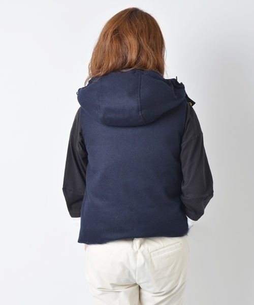 SHIPS for women(シップスフォーウィメン)の「無地 リバーシブルダウンベスト◇(ダウンベスト・レディース・ブラック/ネイビー・38/36)」の8枚目の写真