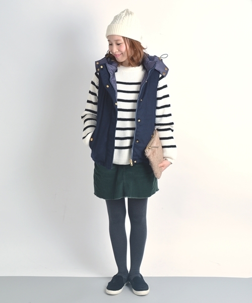 SHIPS for women(シップスフォーウィメン)の「無地 リバーシブルダウンベスト◇(ダウンベスト・レディース・ブラック/ネイビー・38/36)」の6枚目の写真