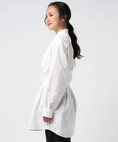 Levi's(リーバイス)の「LEVI'S(R) MADE&CRAFTED(R) WSTD DAD SHIRT DRESS BRIGHT WHITE(シャツ/ブラウス・レディース・マルチ・XS/S/M)」の2枚目の写真