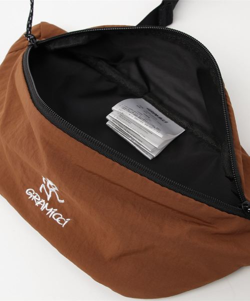 Gramicci(グラミチ)の「GRAMICCI / グラミチ Body Bag ボディバッグ(ボディバッグ/ウエストポーチ・メンズ・ブラック/モカ/オリーブ/カモフラージュ・FREE)」の18枚目の写真