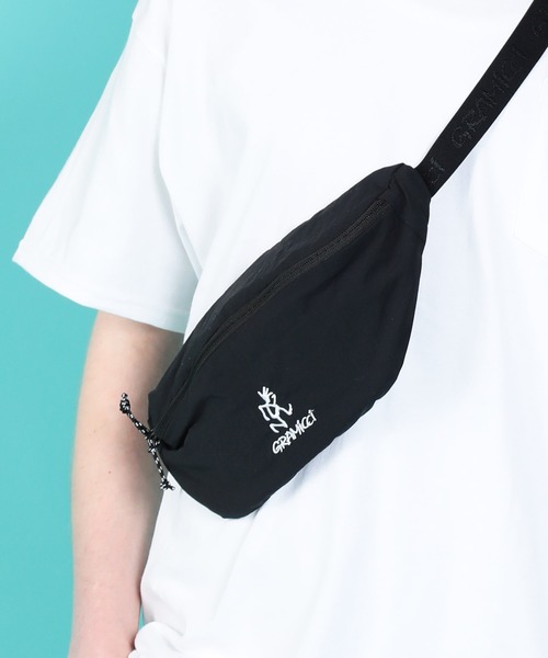 Gramicci(グラミチ)の「GRAMICCI / グラミチ Body Bag ボディバッグ(ボディバッグ/ウエストポーチ・メンズ・ブラック/モカ/オリーブ/カモフラージュ・FREE)」の8枚目の写真