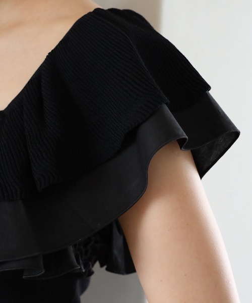 one after another NICE CLAUP(ワンアフターアナザーナイスクラップ)の「肩フリルニットトップス(ニット/セーター・レディース・ブラック/アイボリー/マスタード・FREE)」の14枚目の写真