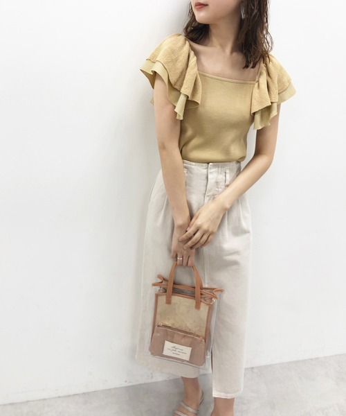 one after another NICE CLAUP(ワンアフターアナザーナイスクラップ)の「肩フリルニットトップス(ニット/セーター・レディース・ブラック/アイボリー/マスタード・FREE)」の8枚目の写真