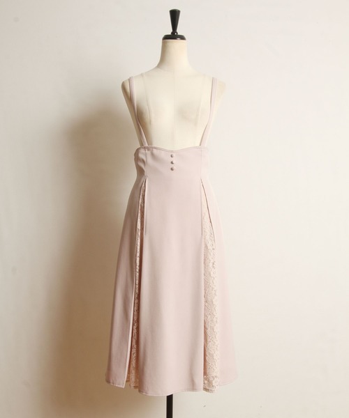 くるみボタン付きフラワーレース切替ジャンパースカート　ピンクベージュ tocco closet（トッコ クローゼット）の「くるみボタン付き