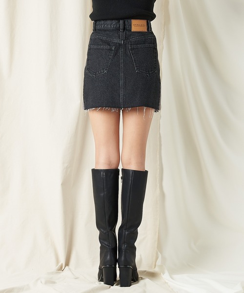 SPIRALGIRL（スパイラルガール）の「コーデュロイラインデニムミニスカート（デニムスカート・レディース・ブラック/ライトブルー・MEDIUM/SMALL）」の11枚目の写真