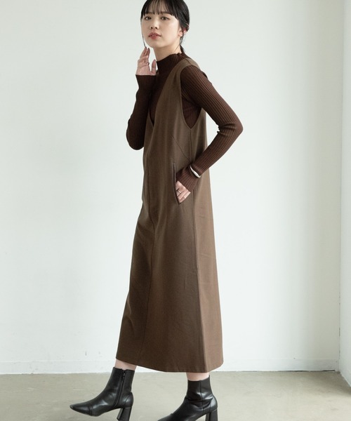 Aunt Marie's(アントマリーズ)の「Vネックロングジャンスカ / AUNT MARIE'S(ジャンパースカート・レディース・ブラック/ダークブラウン/アイボリー/チャコールグレー・FREE)」の20枚目の写真