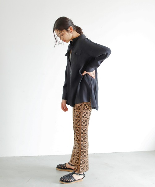 Auntie Rosa Holiday（アンティローザホリデー）の「ダブルポケットシャツ（シャツ/ブラウス・レディース・カーキ/ブラック/ナチュラル・FREE）」の8枚目の写真