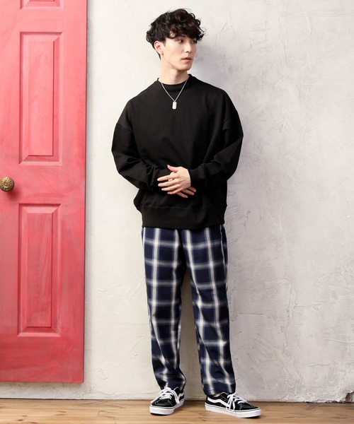 TopIsm（トップイズム）の「USAコットンワイドシルエットくすみカラー無地スウェット（Tシャツ/カットソー・メンズ・ダークブルー/グレー系その他/ブラック/ベージュ/グレイッシュベージュ/杢グレー/カーキ/オフホワイト/ライトパープル・L/LL/M）」の13枚目の写真