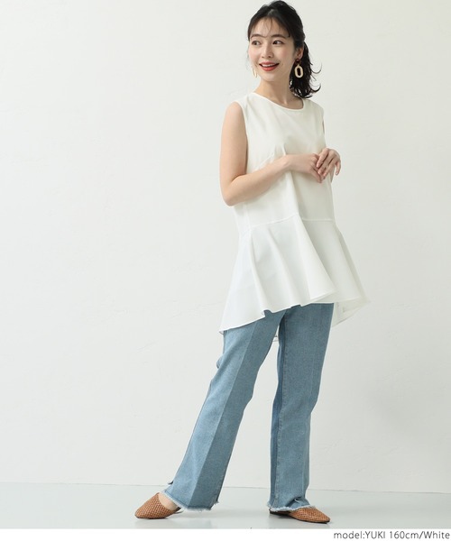 coca(coca)(コカ)の「レイヤードに最適!ヘムフレアブラウス(シャツ/ブラウス・レディース・ホワイト/ブラック・ONE SIZE)」の4枚目の写真