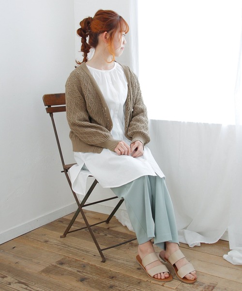 Crisp（クリスプ）の「2ベルトフラットサンダル（サンダル・レディース・ブラウン/アイボリー・38/37）」の15枚目の写真