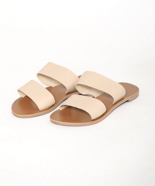Crisp（クリスプ）の「2ベルトフラットサンダル（サンダル・レディース・ブラウン/アイボリー・38/37）」の22枚目の写真