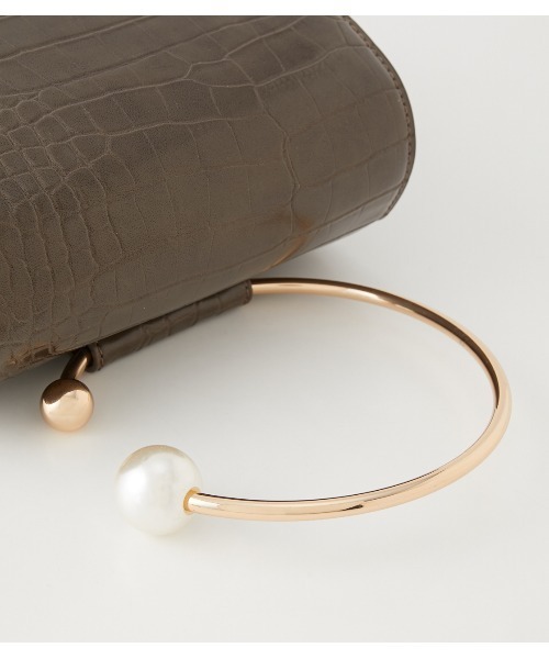 rienda(リエンダ)の「フェイクパールリングクロコライクショルダーバッグ(ショルダーバッグ・レディース・ブラック/ブラウン/ライトベージュ・FREE)」の18枚目の写真