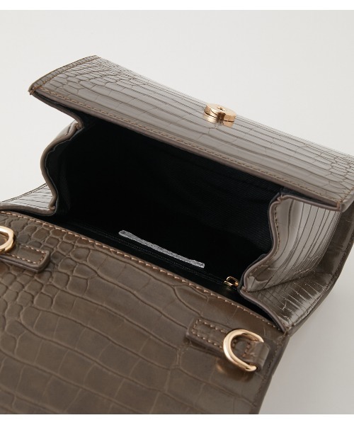 rienda(リエンダ)の「フェイクパールリングクロコライクショルダーバッグ(ショルダーバッグ・レディース・ブラック/ブラウン/ライトベージュ・FREE)」の5枚目の写真