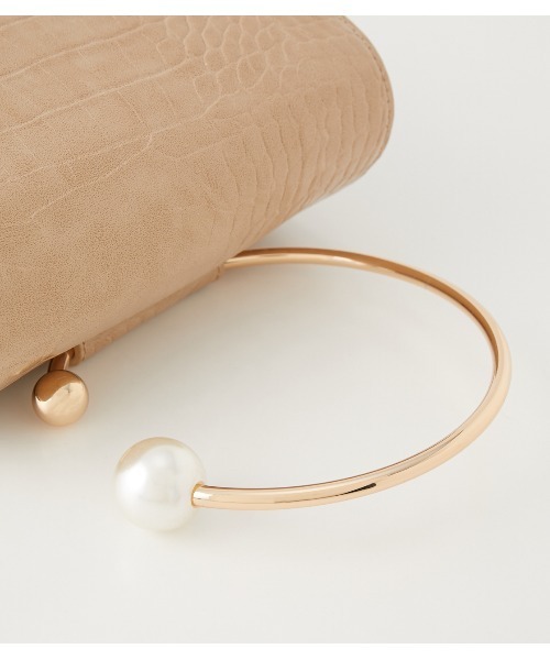 rienda(リエンダ)の「フェイクパールリングクロコライクショルダーバッグ(ショルダーバッグ・レディース・ブラック/ブラウン/ライトベージュ・FREE)」の10枚目の写真