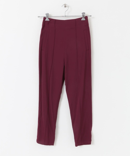 URBAN RESEARCH ROSSO WOMEN（アーバンリサーチ　ロッソ）の「ピンタックテーパードパンツ（その他パンツ・レディース・ブルー/カーキ/パープル・36/38）」の19枚目の写真