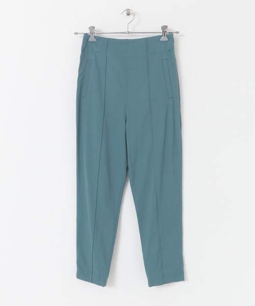 URBAN RESEARCH ROSSO WOMEN（アーバンリサーチ　ロッソ）の「ピンタックテーパードパンツ（その他パンツ・レディース・ブルー/カーキ/パープル・36/38）」の21枚目の写真