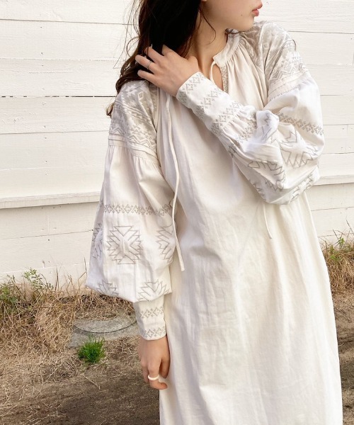 Kastane（カスタネ）の「ラルキーワンピース（ワンピース・レディース・グリーン/オフホワイト・FREE）」の3枚目の写真