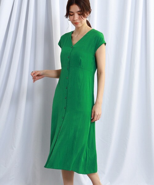 JET(ジェット)の「◆【ウォッシャブル】フロントボタン花柄Vネックワンピース(ワンピース・レディース・グリーン系その他5/ネイビー系3・04)」の1枚目の写真