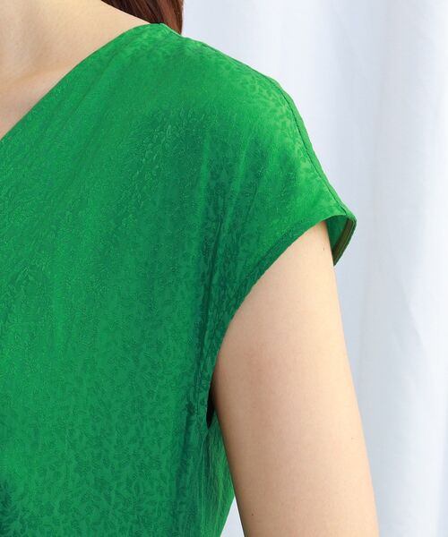 JET(ジェット)の「◆【ウォッシャブル】フロントボタン花柄Vネックワンピース(ワンピース・レディース・グリーン系その他5/ネイビー系3・04)」の13枚目の写真