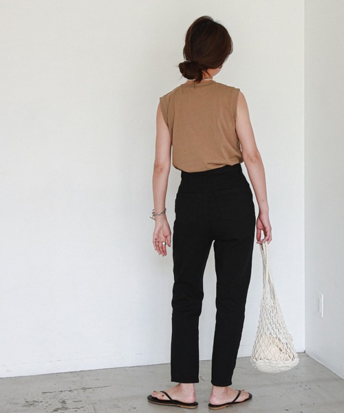 feepur（フェピュール）の「【抗菌加工】無地タンクトップpackT（タンクトップ・レディース・ブラック/サックスブルー/モカ・MEDIUM）」の21枚目の写真