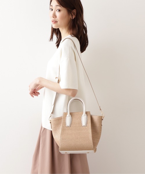 NATURAL BEAUTY BASIC（ナチュラルビューティーベーシック）の「スクエアステッチトート（トートバッグ・レディース・ブラック/ベージュ・ﾌﾘ-）」の10枚目の写真