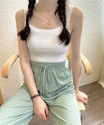 フロントスクエア タンクトップ