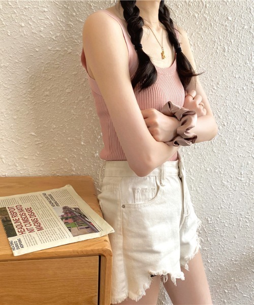 yuue' ( wear )（ユーイ）の「フロントスクエア タンクトップ（タンクトップ・レディース・ホワイト/ブラック/ベージュ/ライトピンク・FREE）」の20枚目の写真